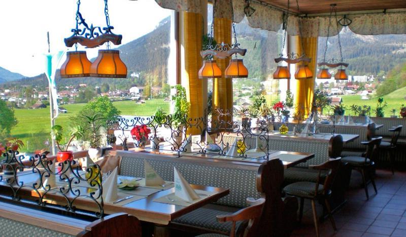 Hotel Restaurant Hausberg Γκάρμις-Παρτενκίρχεν Εξωτερικό φωτογραφία
